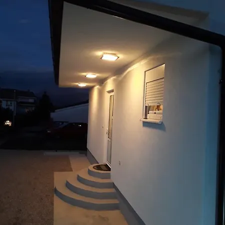 Nyaraló Little House