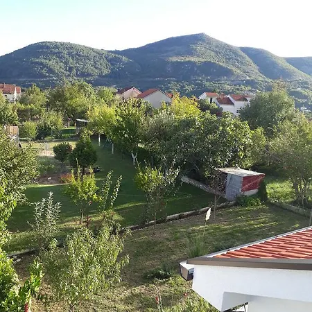 Nyaraló Little House *