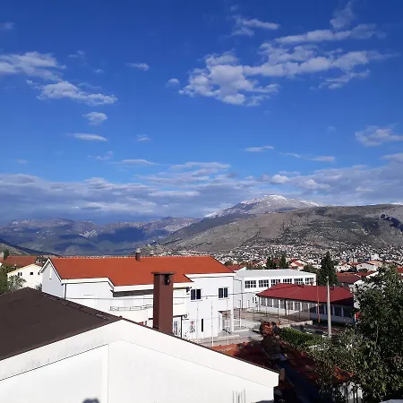 Little House Nyaraló *